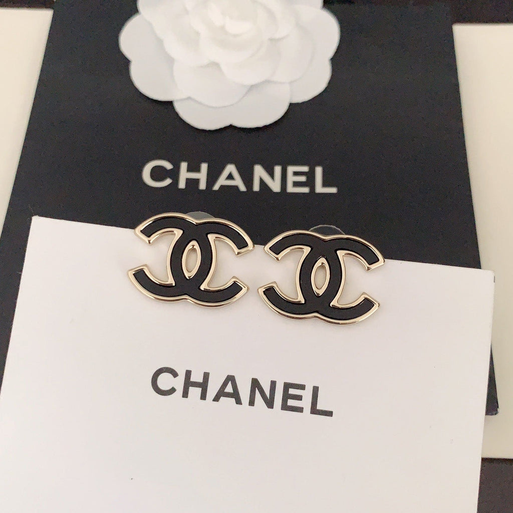 Chanel Black Earrings - 18K Yellow Gold