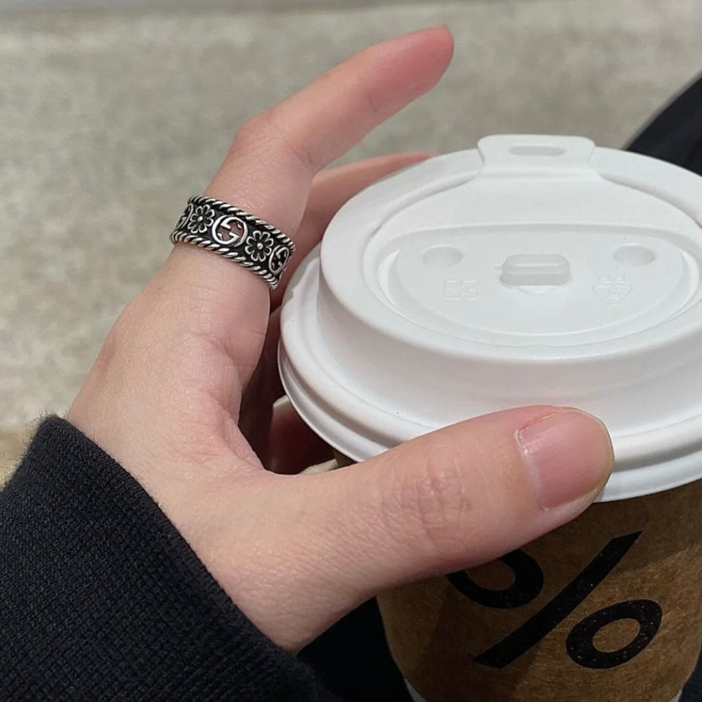 Gucci Double G Aged Sterling Silver Interlocking G Flower Ring