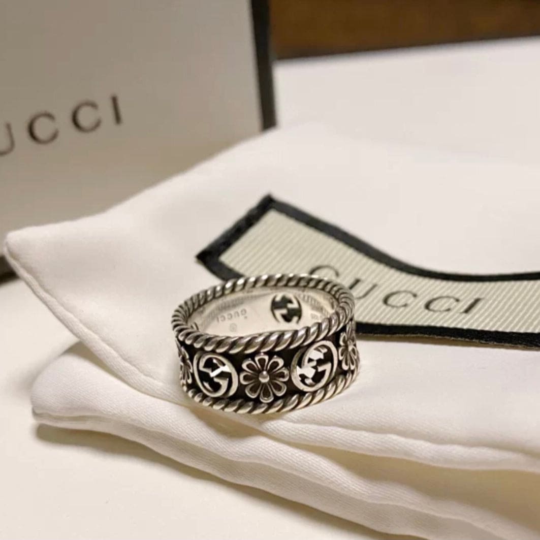 Gucci Double G Aged Sterling Silver Interlocking G Flower Ring