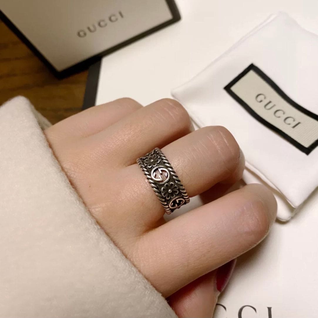 Gucci Double G Aged Sterling Silver Interlocking G Flower Ring