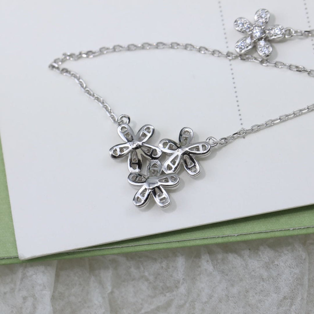 Three Flowers Socrate Necklace - 18K Gold
