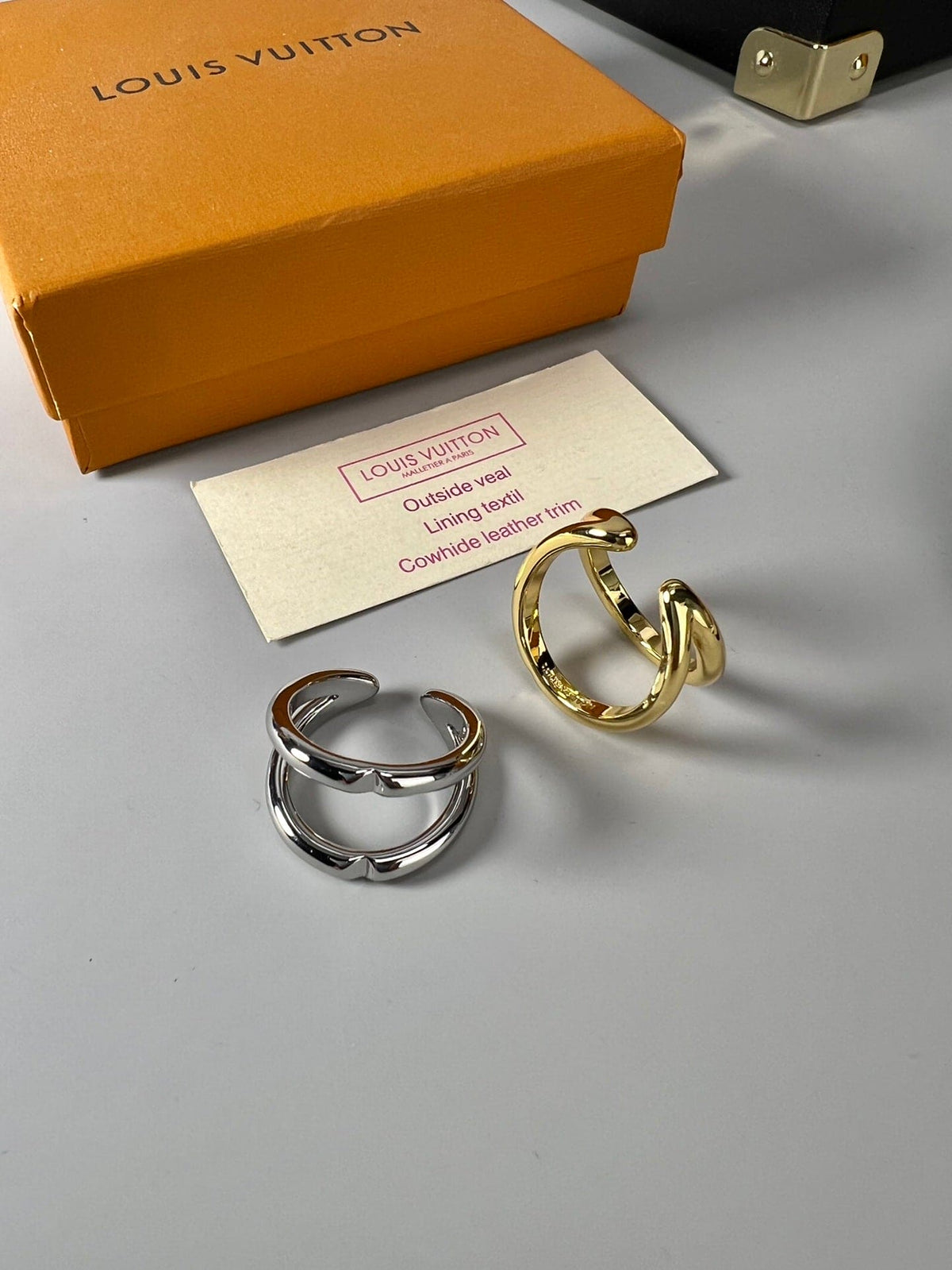 Louis Vuitton Volt Upside Down Ring - 18K Yellow Gold