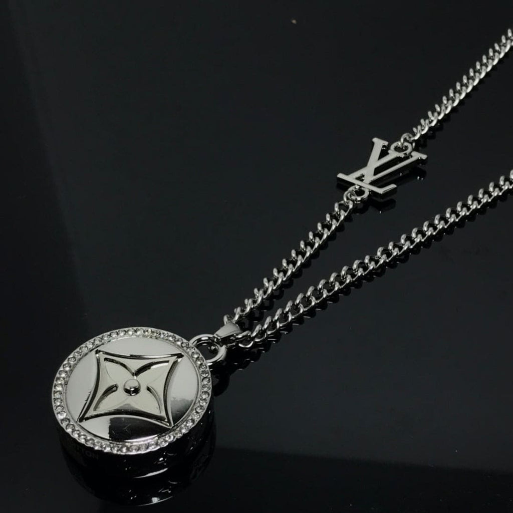 Louis Vuitton Catch Necklace