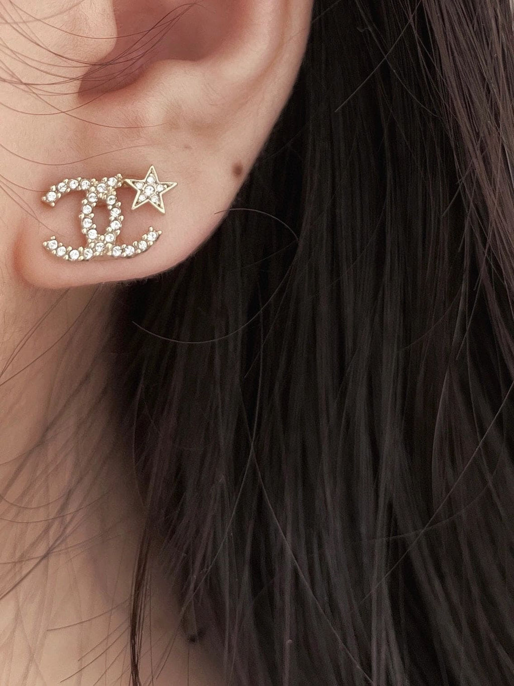 Chanel Star Earrings - 18K Yellow Gold