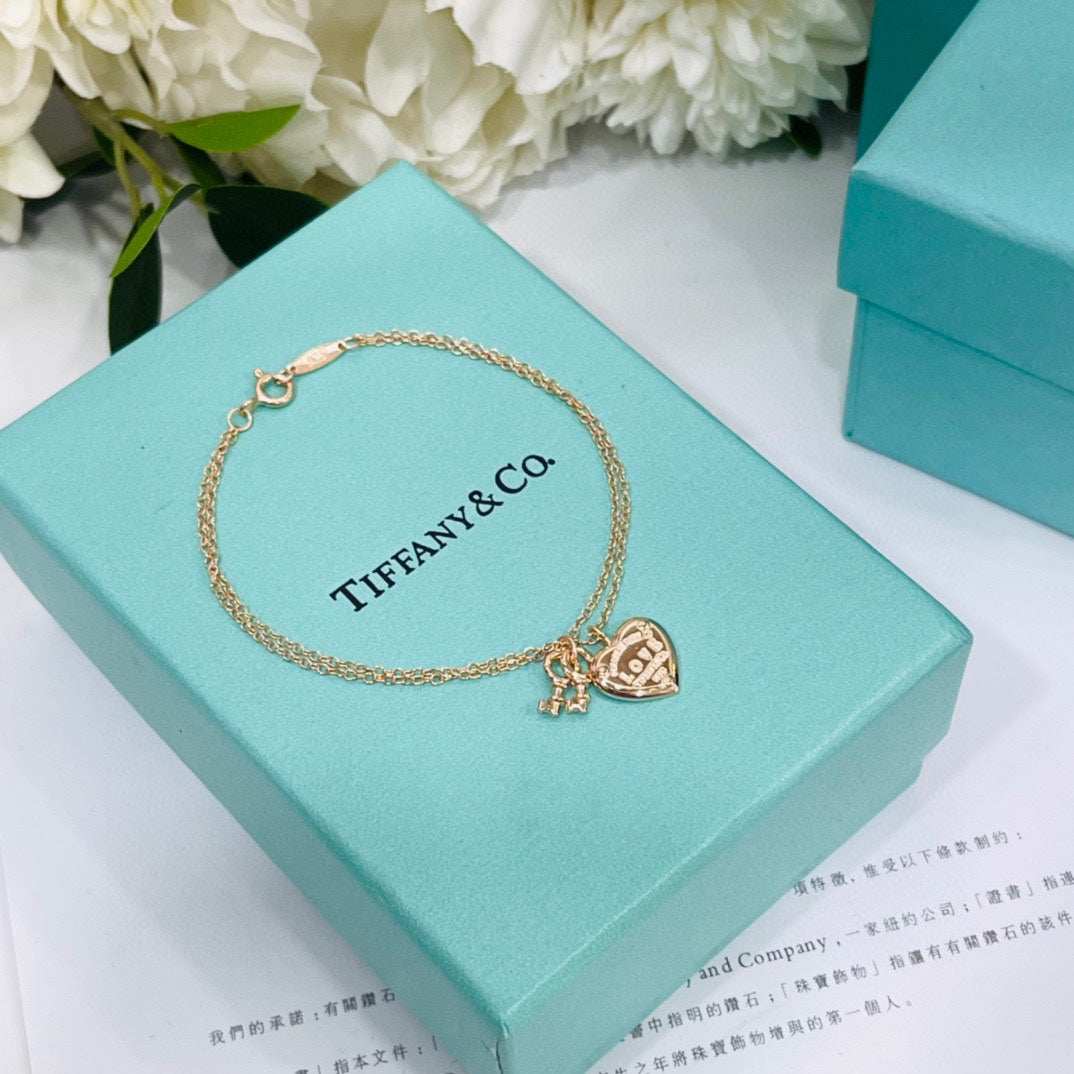 Tiffany Heart Tag Key Bracelet - 18K Gold