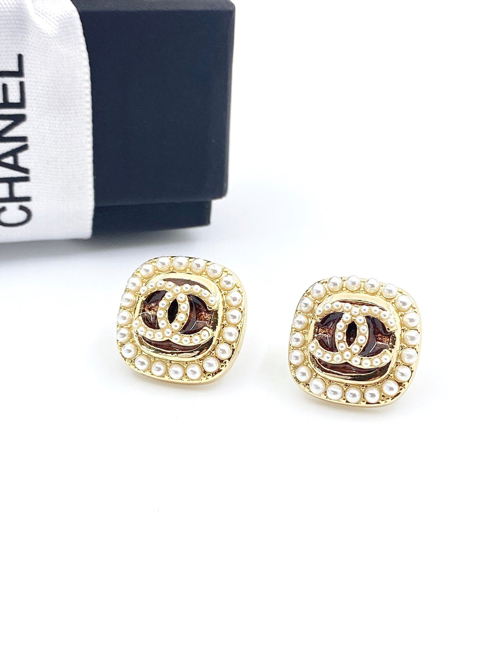Chanel Square Crystal Earrings - 18K Yellow Gold