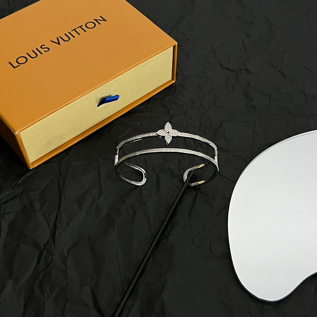 Louis Vuitton Idylle Blossom Two-Row Bracelet