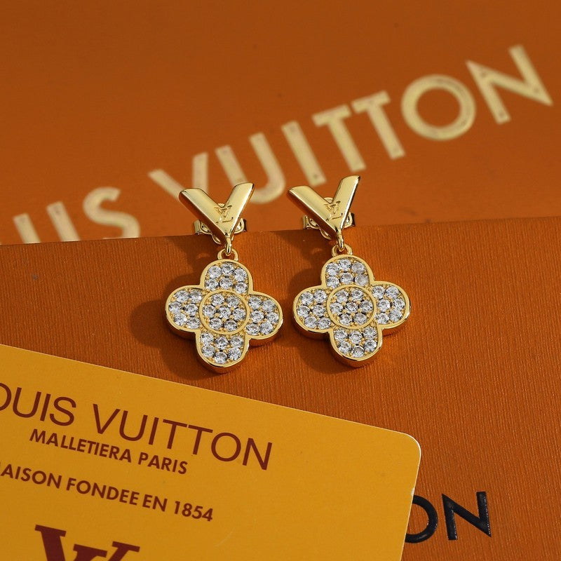Louis Vuitton Diamond Flower Earrings - 18K Yellow Gold