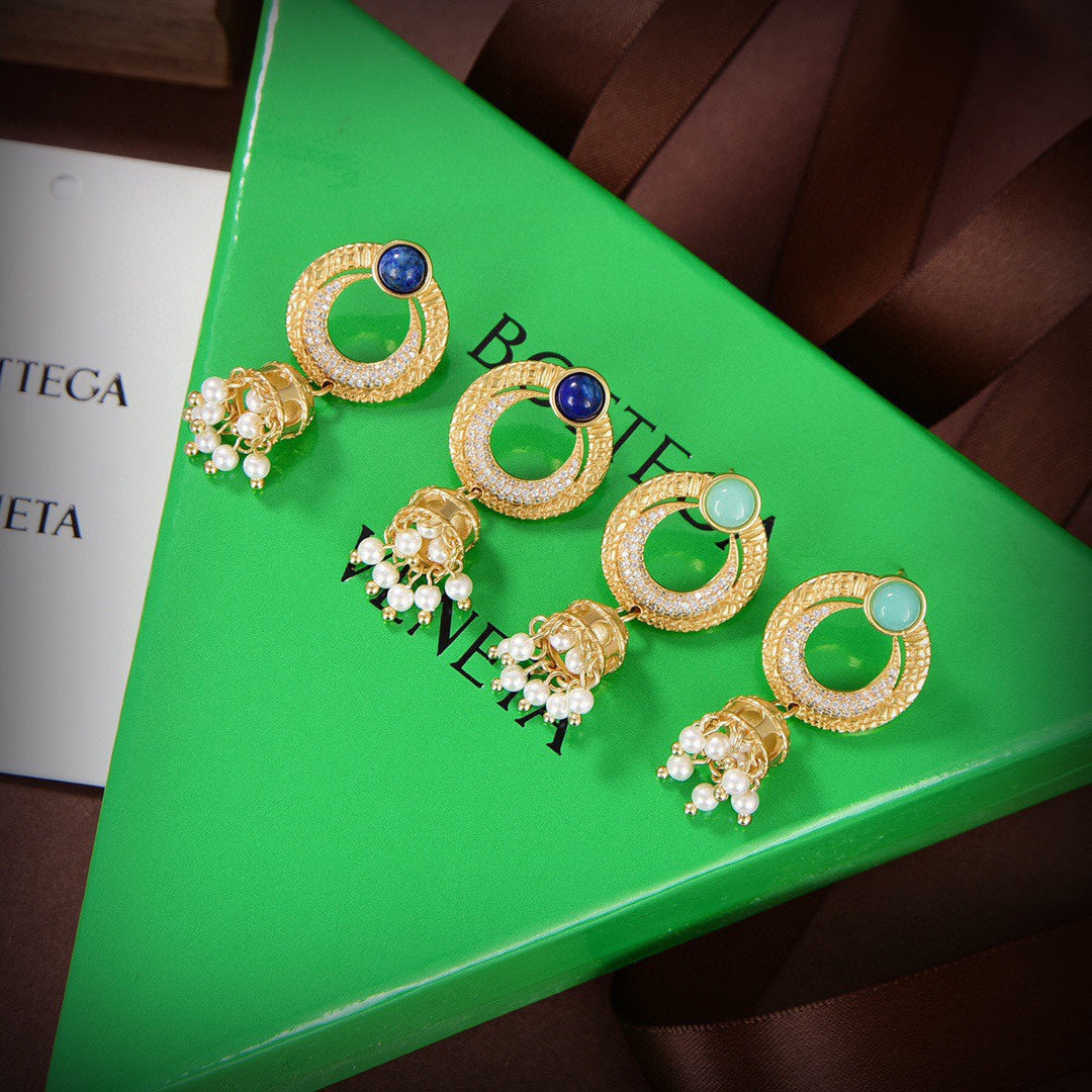 Bvlgari Circle Diamond Earrings - 18K Yellow Gold