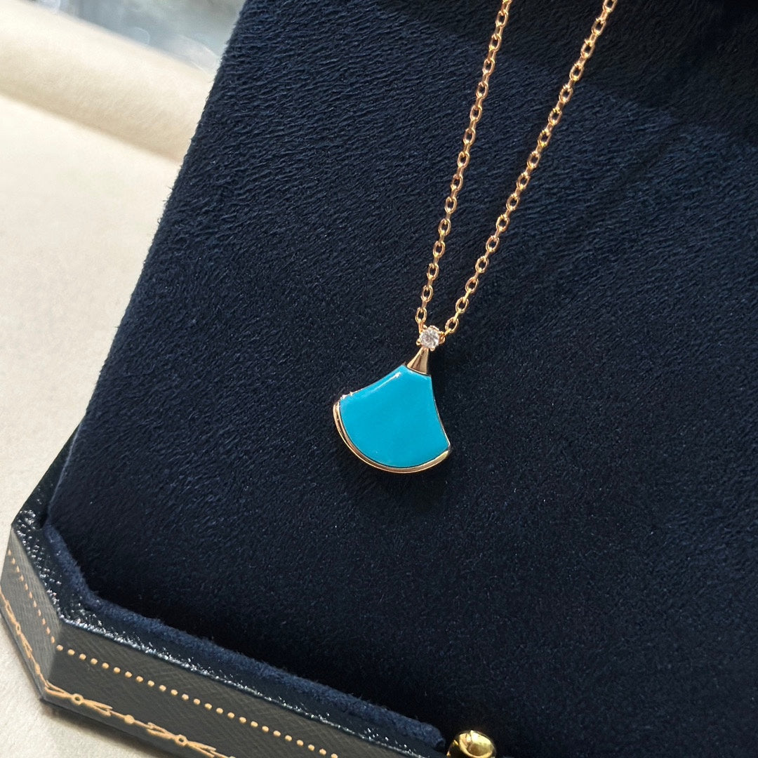 Bvlgari Dream Turquoise Pendant Necklace - 18K Gold