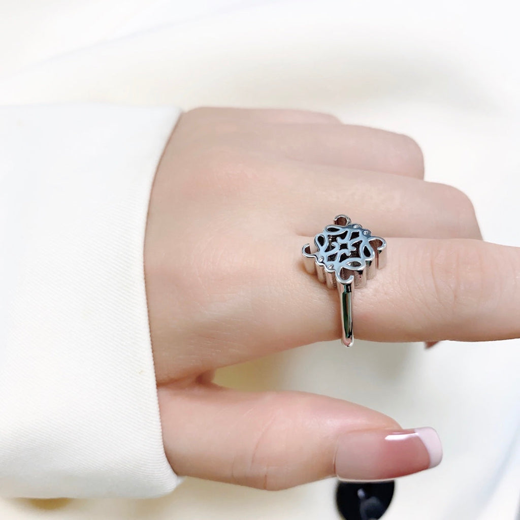LOEWE Anagram Single Anagram Ring - 18K Gold