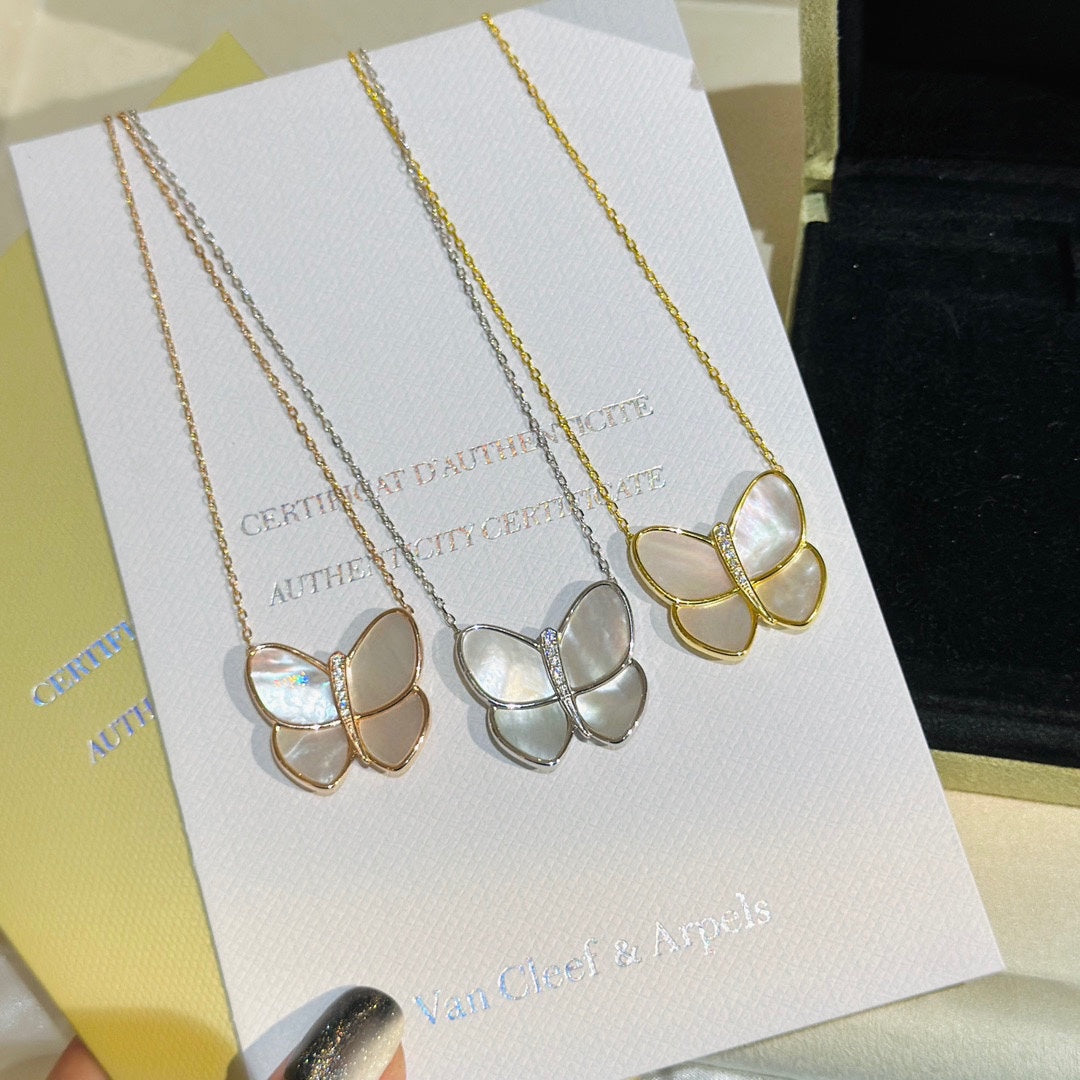 Butterfly Pearl Necklace - 18K Gold