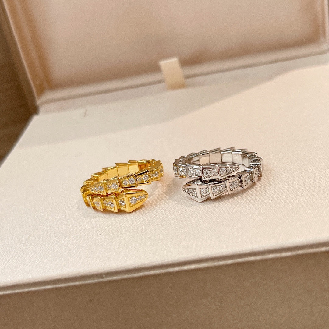 Bvlgari Serpenti Viper Pave Moissanite Ring - 18K Gold