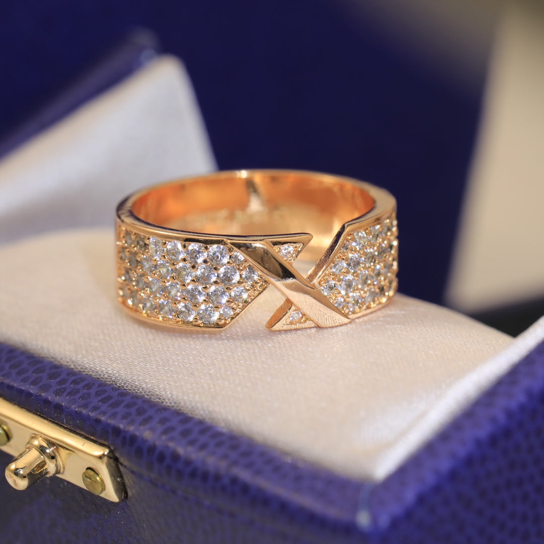 Liens Diamond Ring - 18K Gold