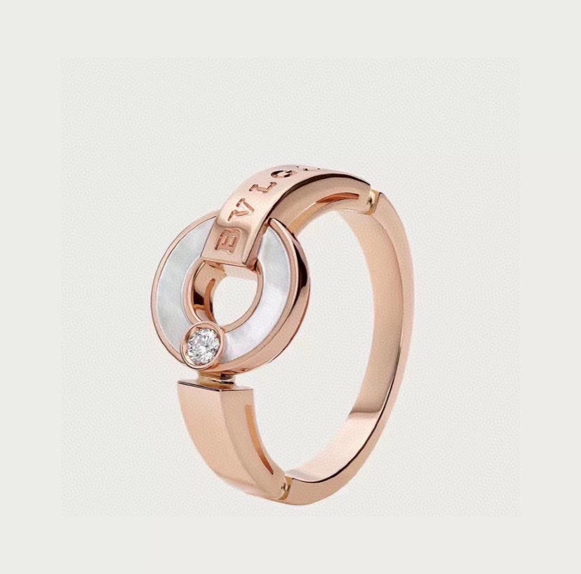 Bvlgari Pearl Ring - 18K Rose Gold