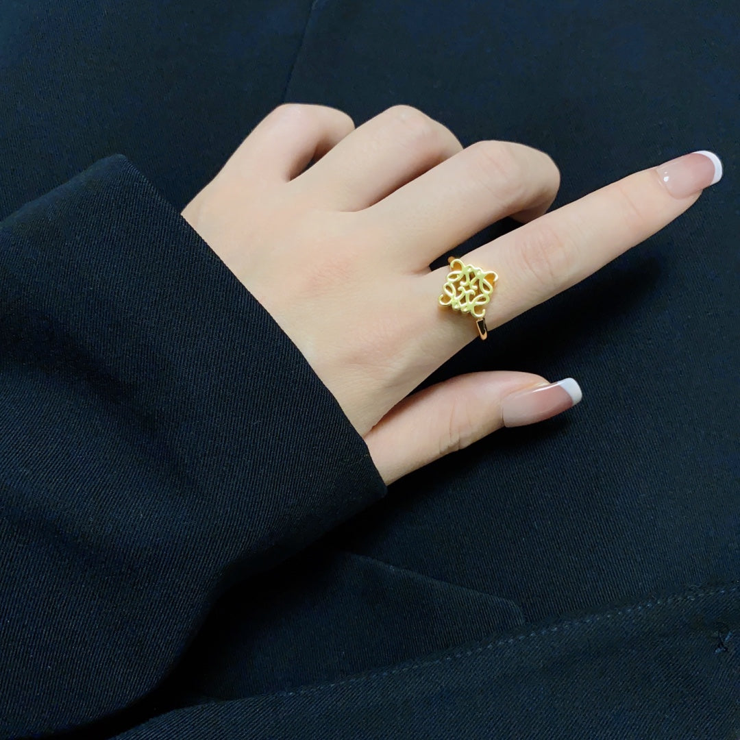 LOEWE Anagram Single Anagram Ring - 18K Gold