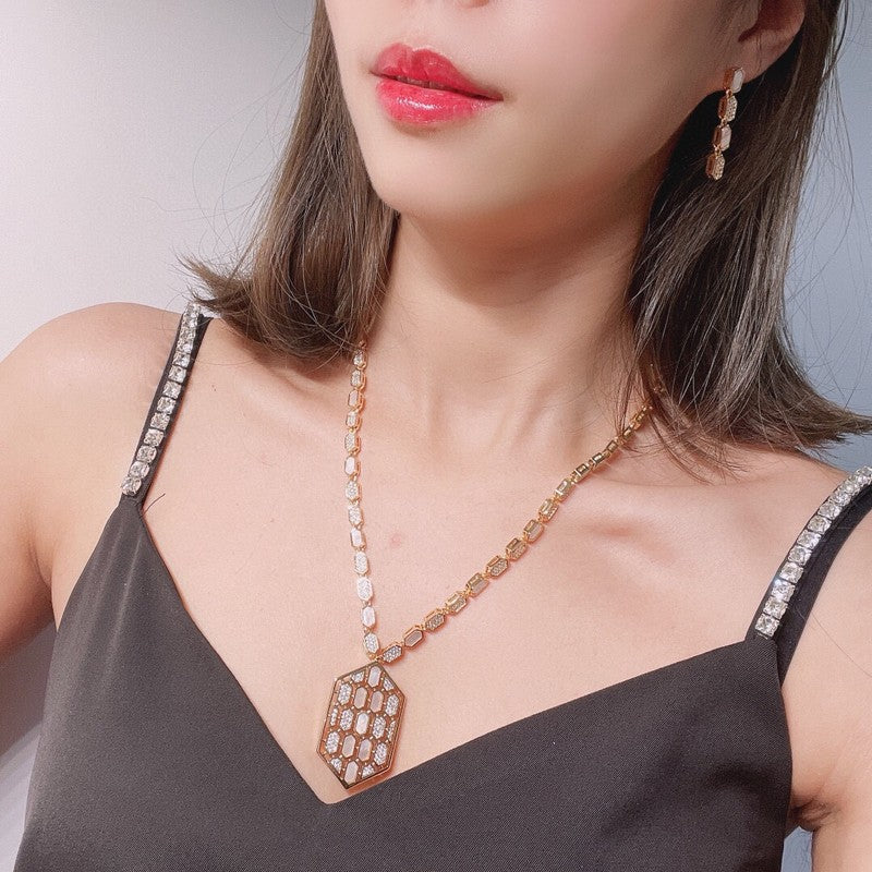 Serpenti Eyes on Me Necklace - 18K Gold