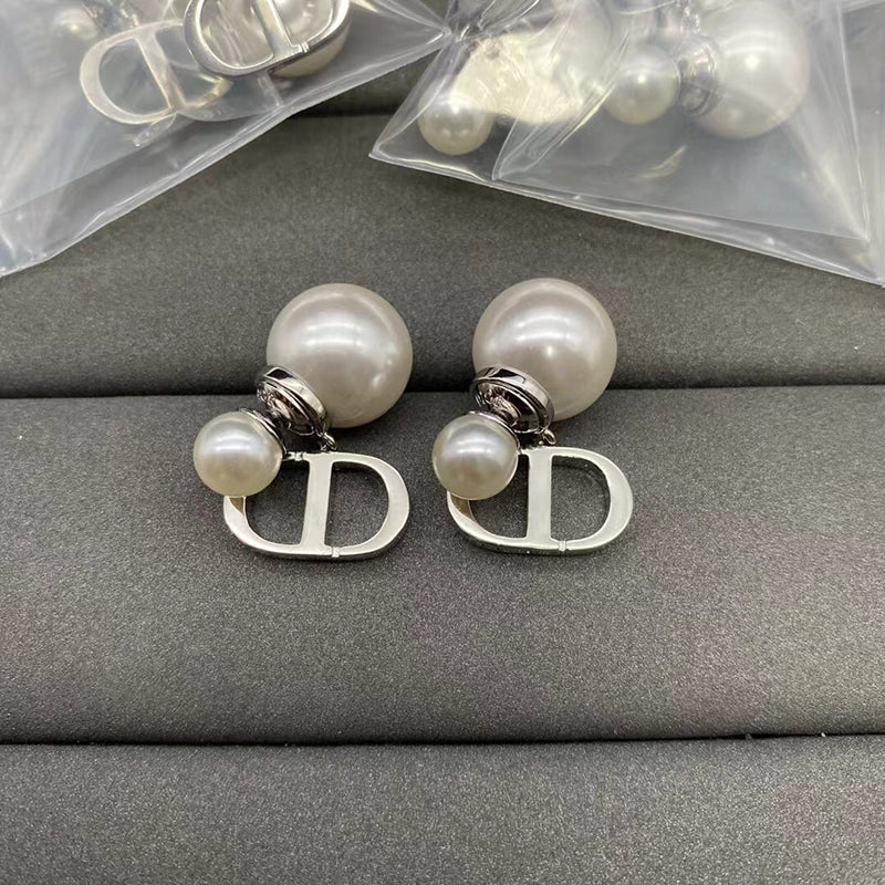Dior Petit CD Pearl Earrings