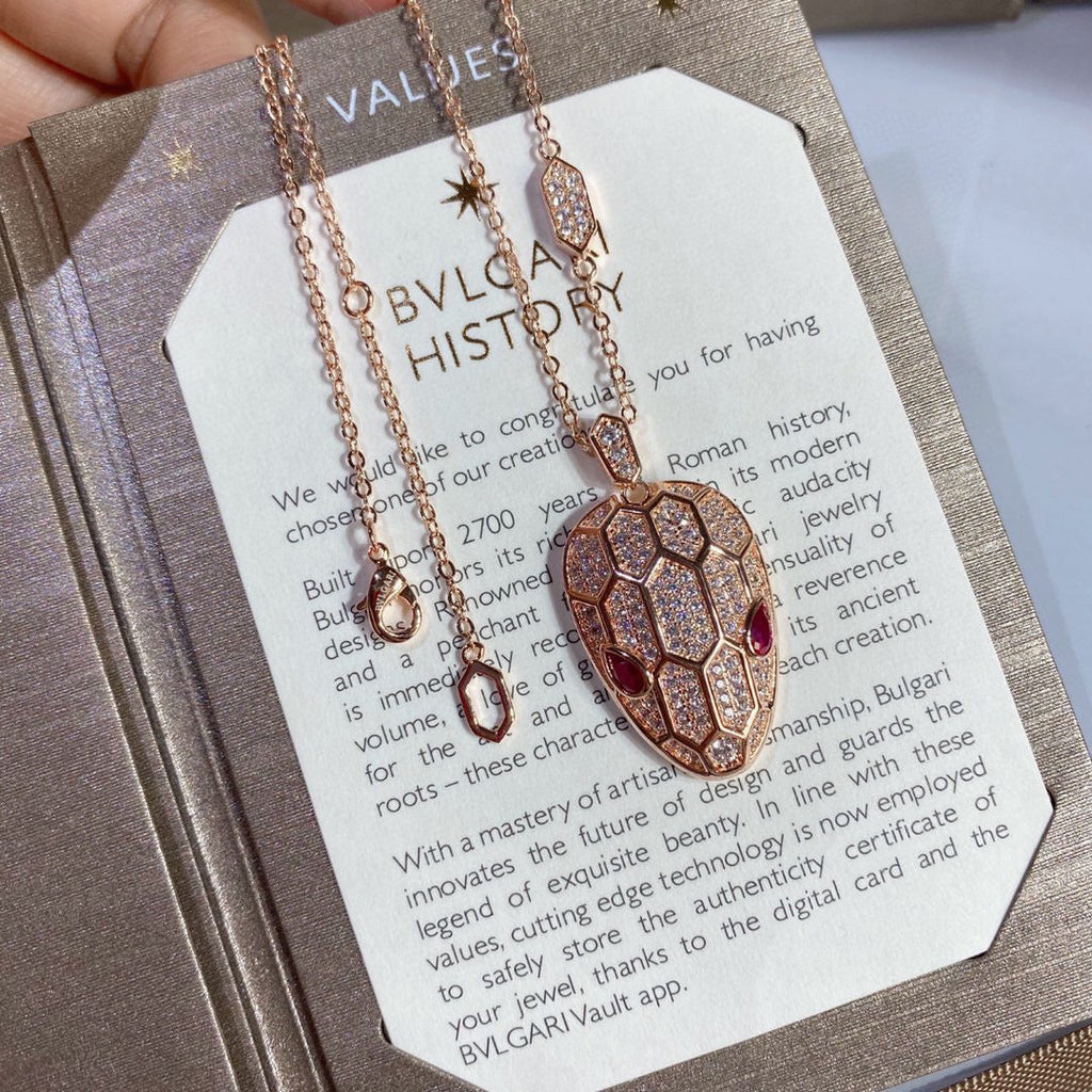 Bvlgari Serpenti Necklace - 18K Gold