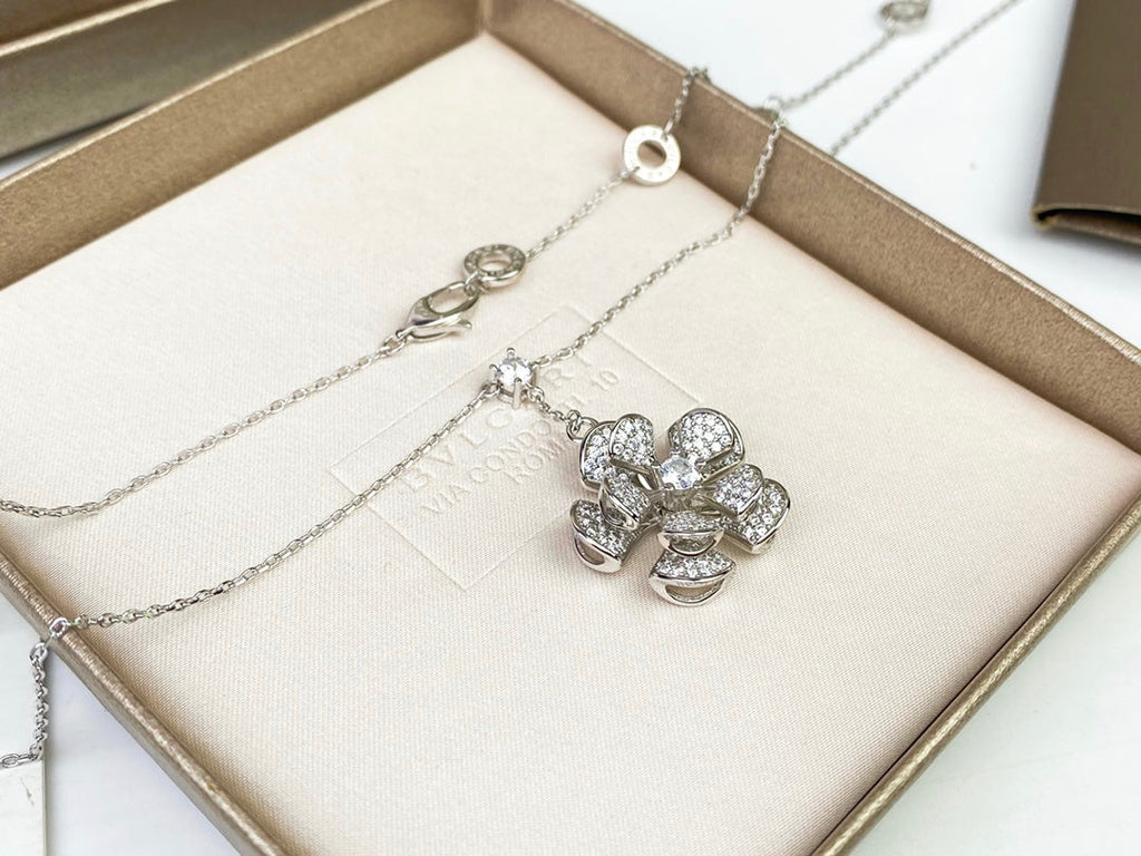Bvlgari DIVAS' DREAM Necklace - 18K Gold