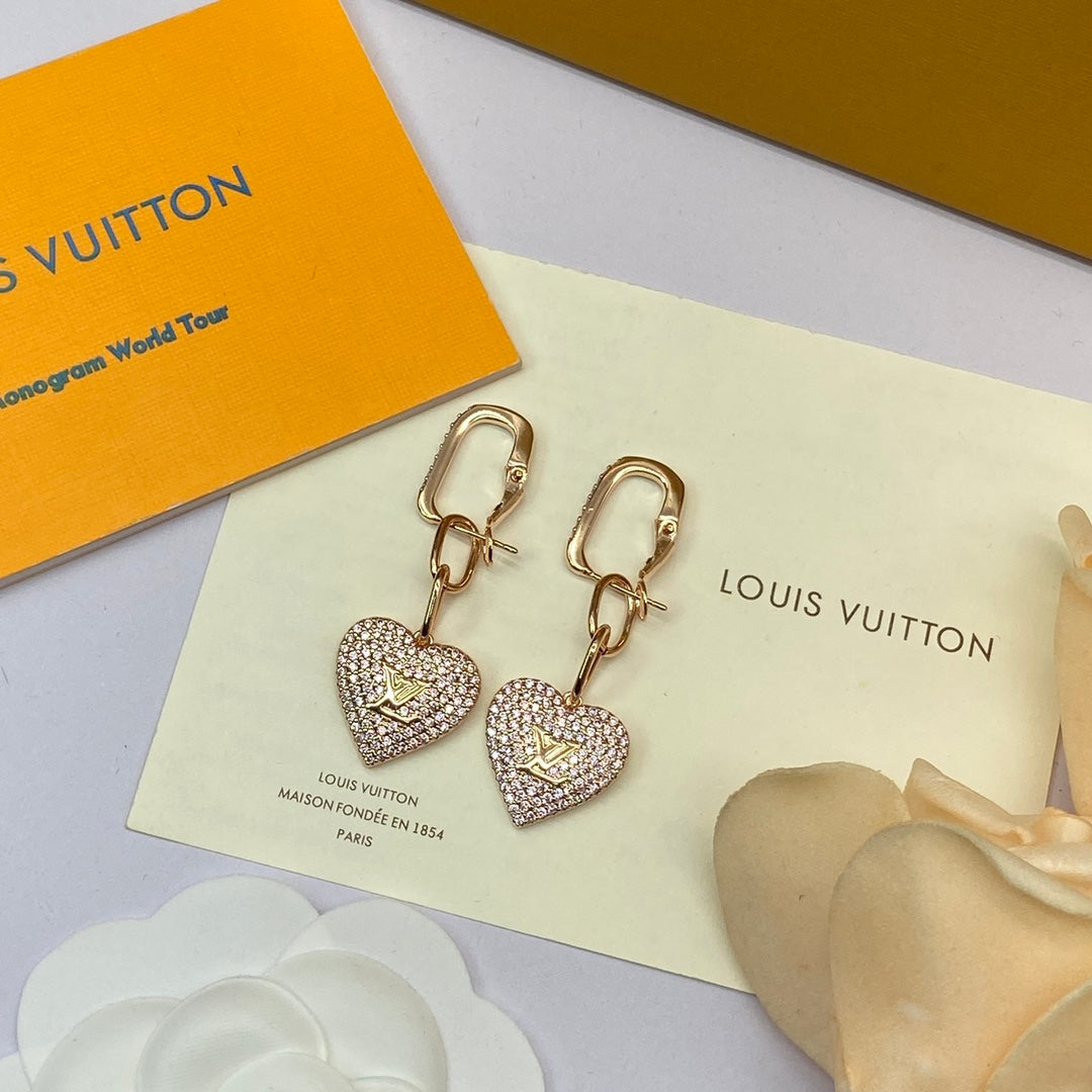 Louis Vuitton Diamond Heart Earrings - 18K Gold