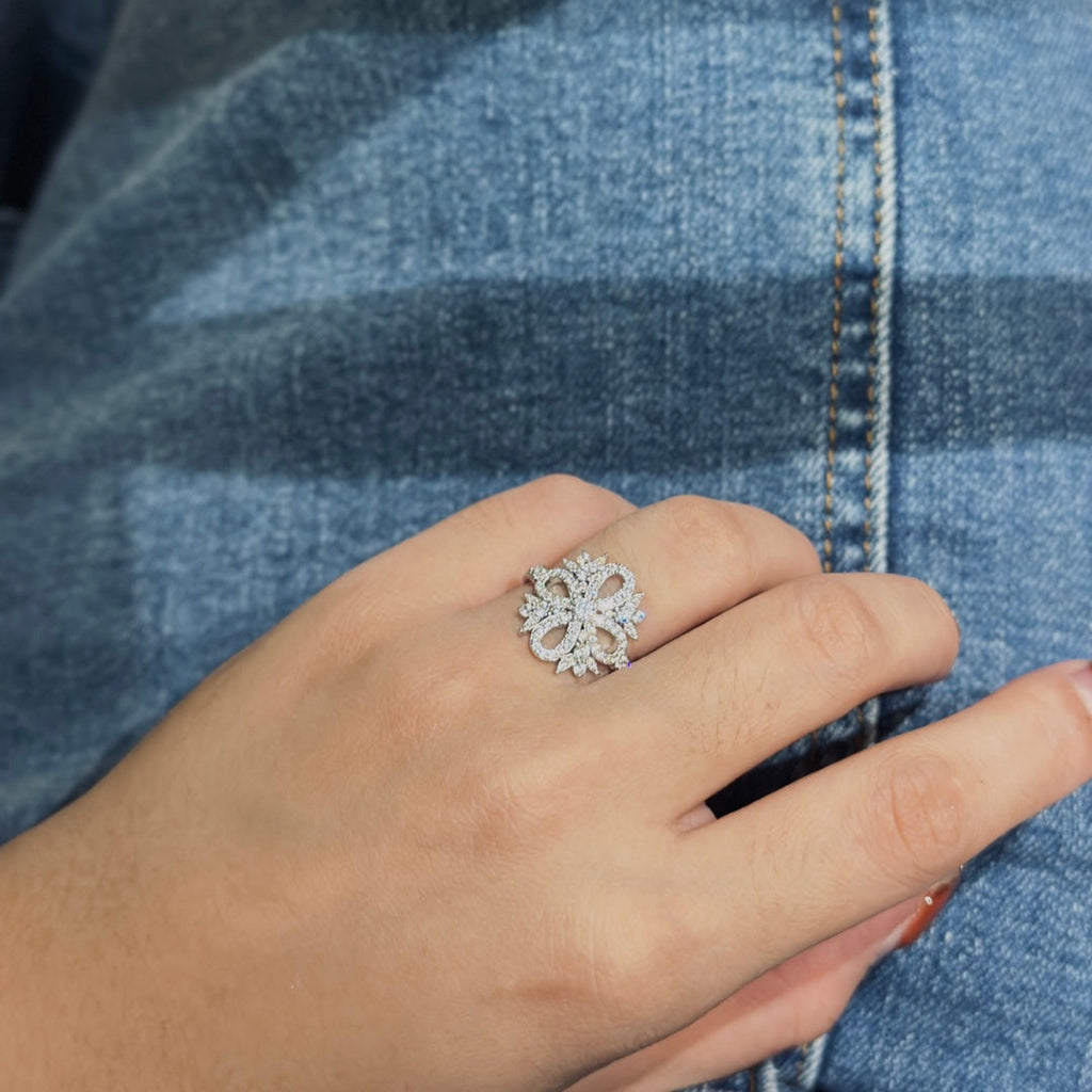 Tiffany Vintage Flower Ring - 18K White Gold