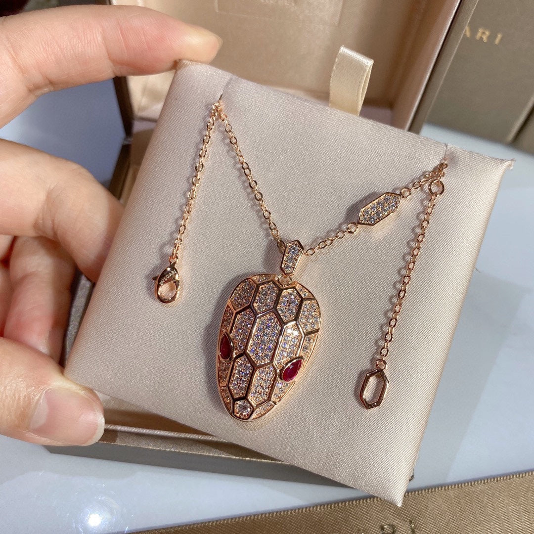 Bvlgari Serpenti Necklace - 18K Gold