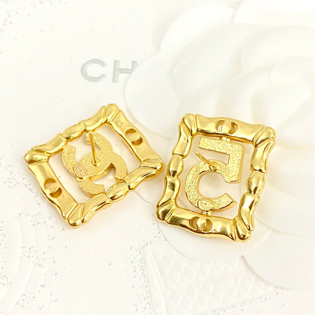 Chanel No.5 Square Diamond Earrings - 18K Yellow Gold