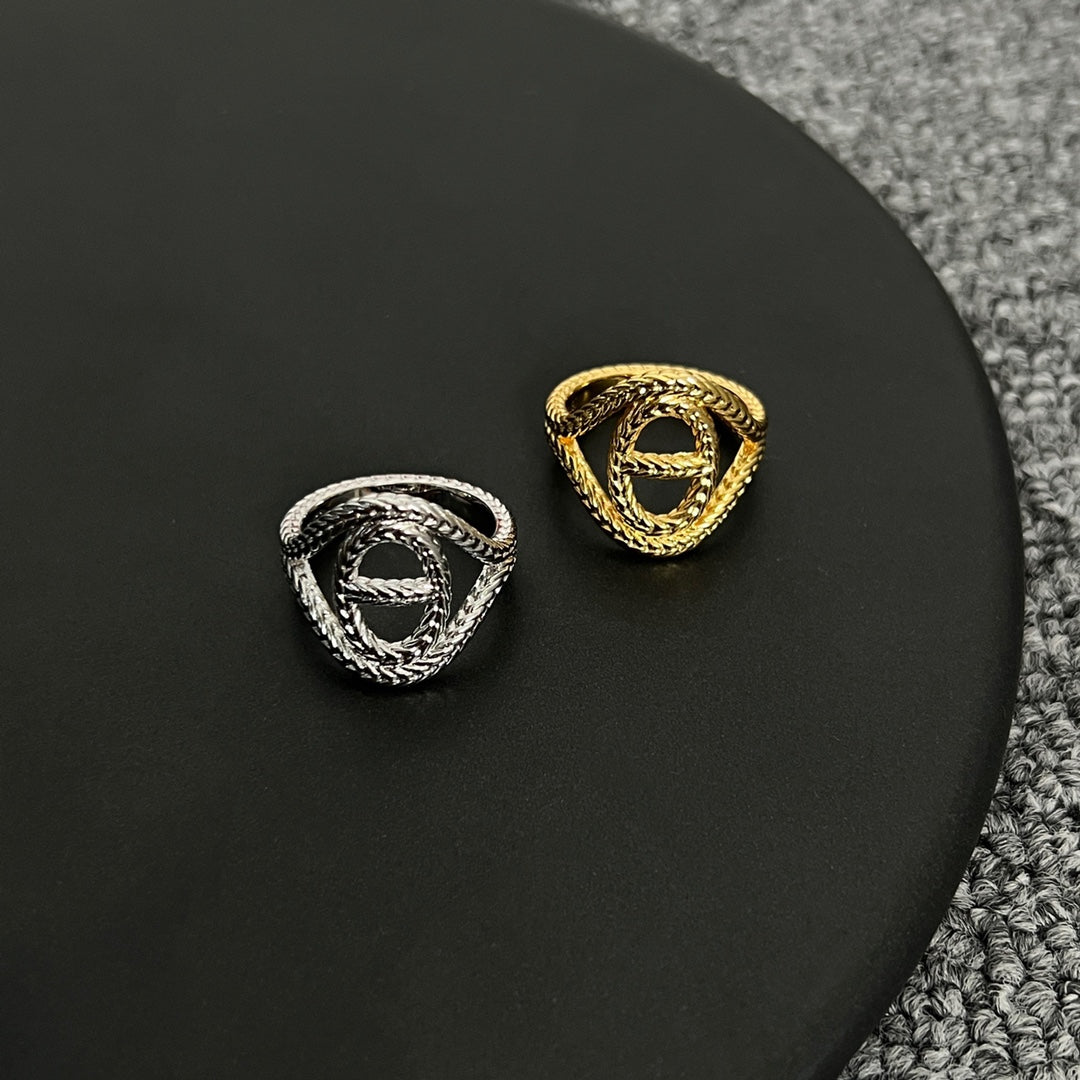 Hermes Chaine D'Ancre Danae Medium Ring - 18K Gold