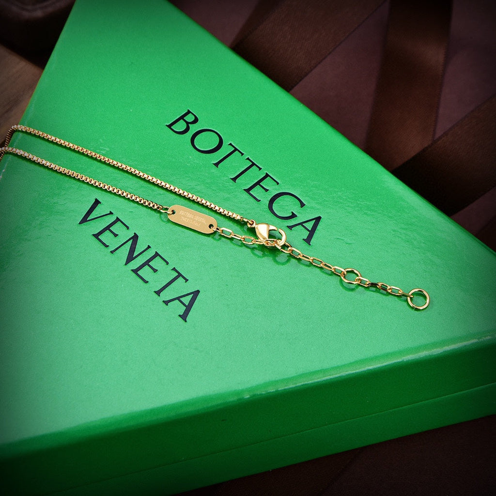 Bvlgari Facet Pearl Necklace