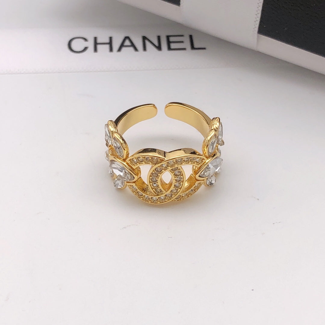 Chanel Flower Crystal Ring - 18K Yellow Gold