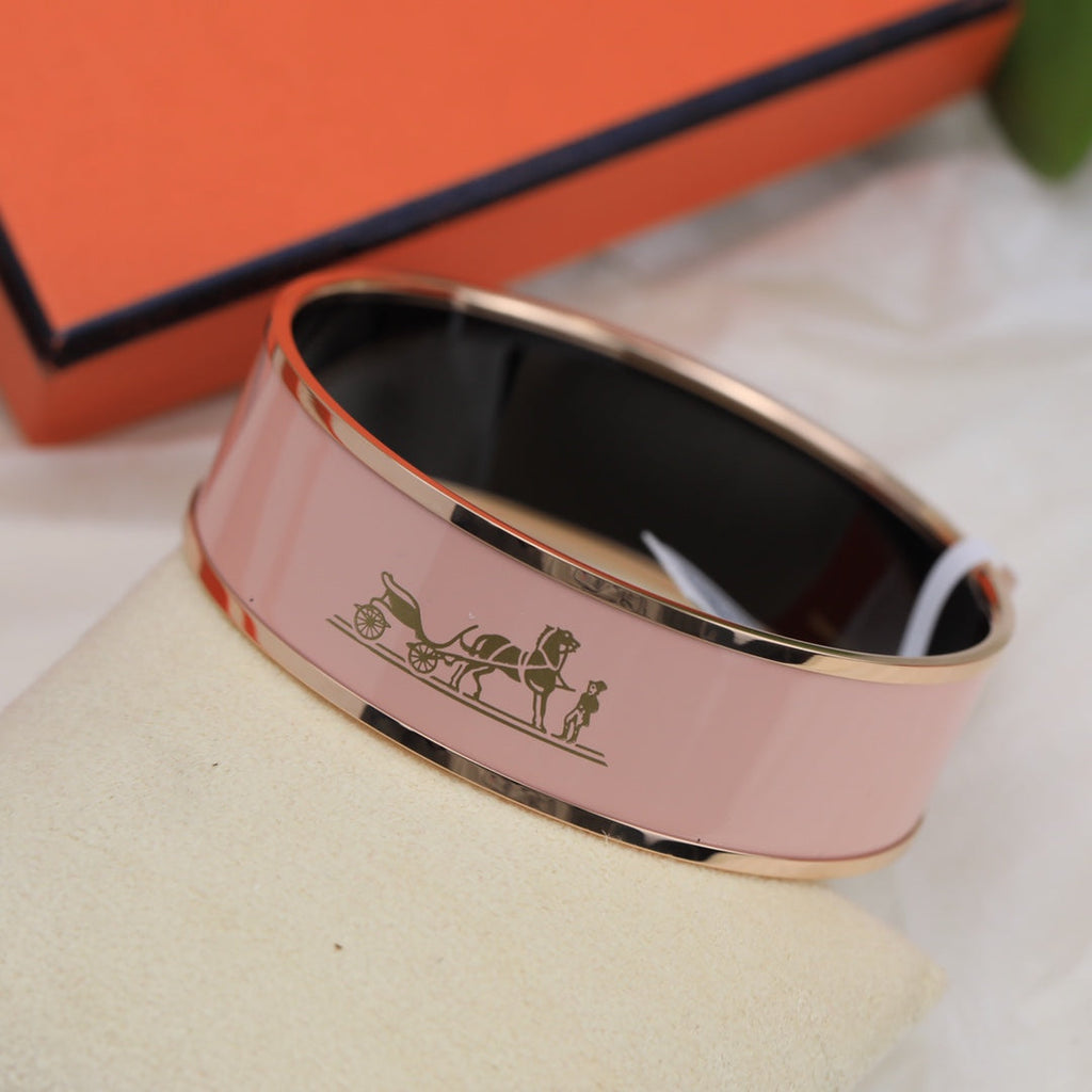 Hermes Enamel Caleche Wide Bangle Bracelet - 18K Yellow Gold