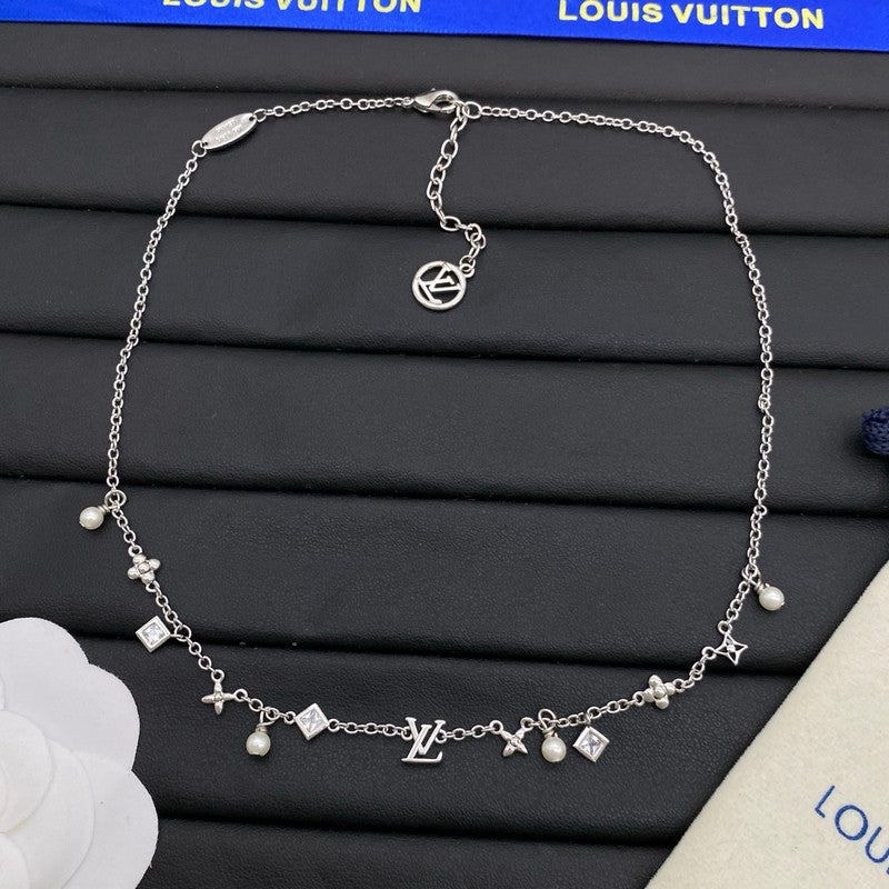 Louis Vuitton Pearl Gold Necklace