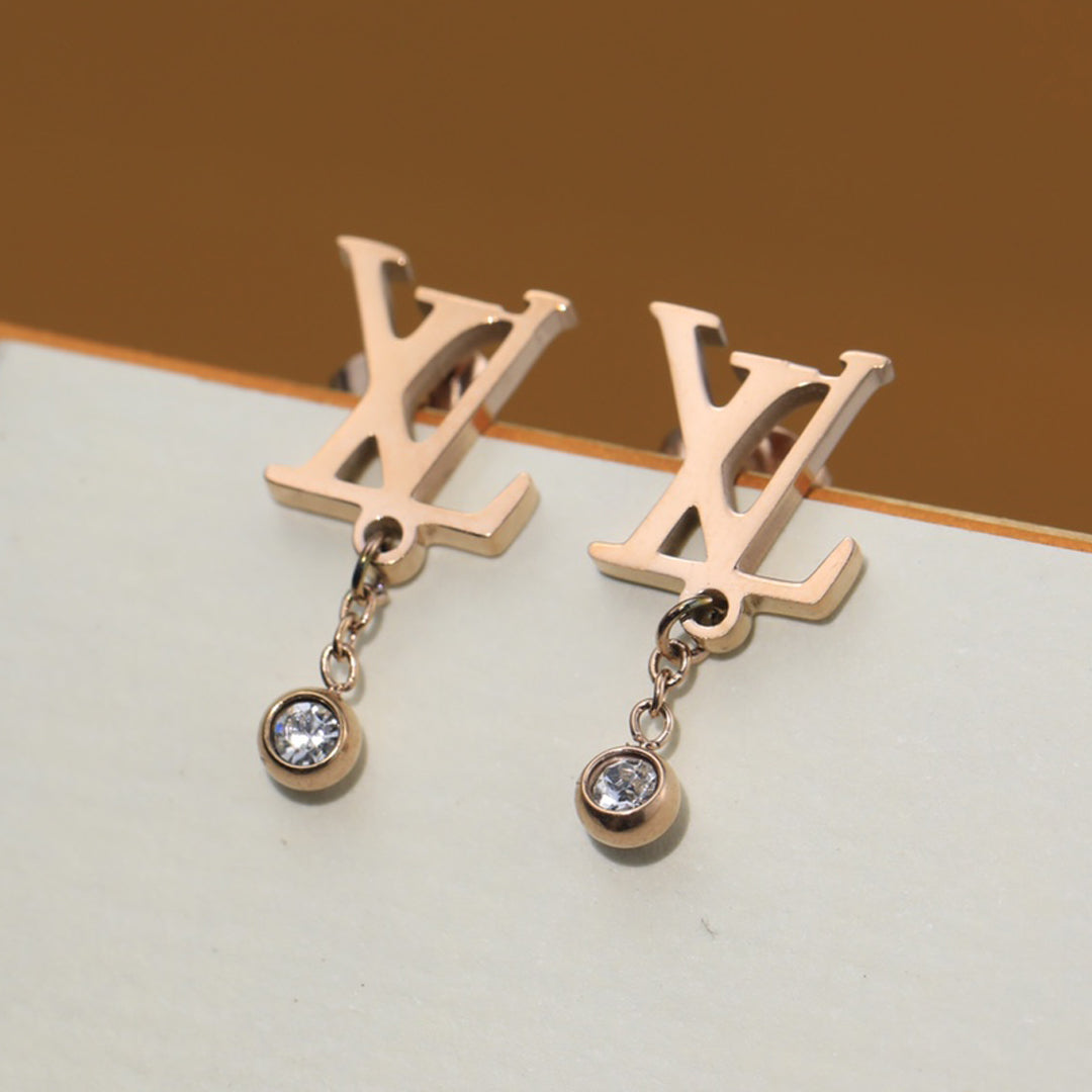 Louis Vuitton Diamond Earrings - 18K Gold