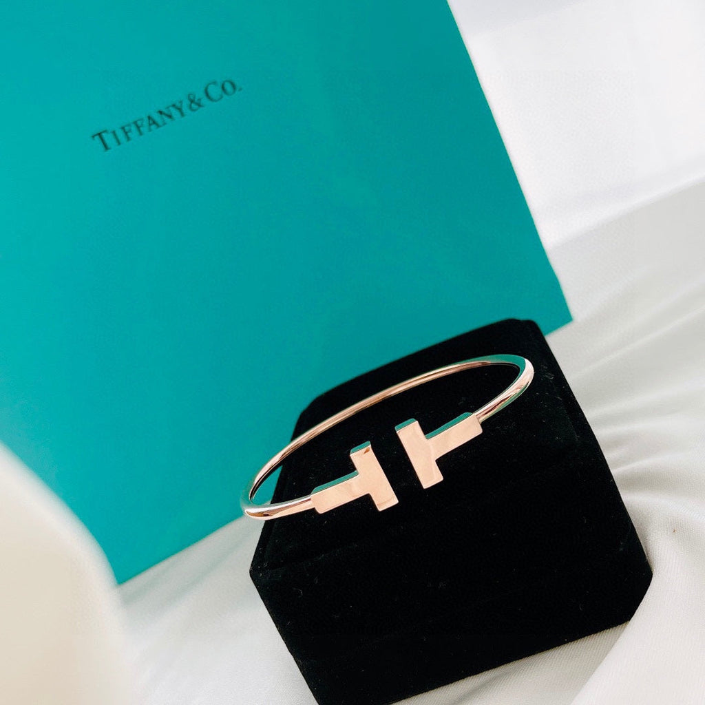Tiffany Wire Bracelet - 18K Gold