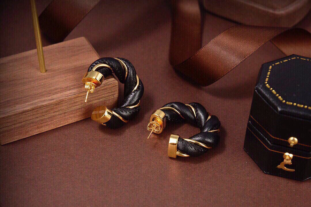 Bvlgari Black Earrings - 18K Yellow Gold