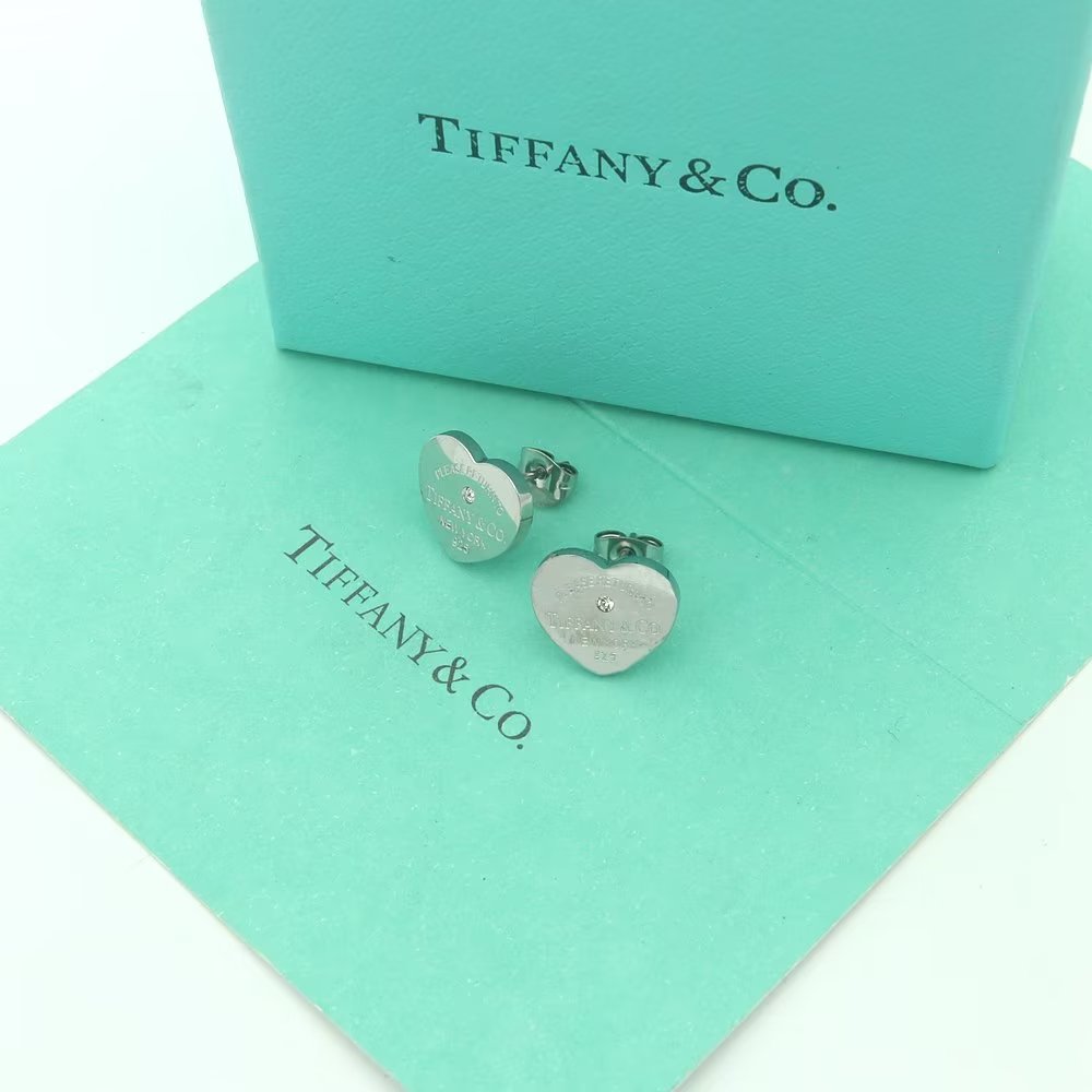 Return to Tiffany Heart Tag Stud Earrings - 18K White Gold