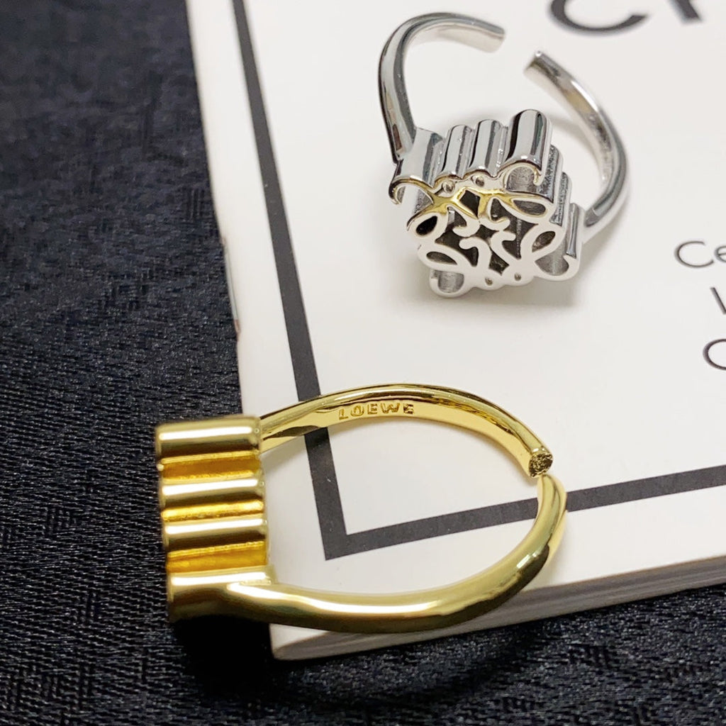 LOEWE Anagram Single Anagram Ring - 18K Gold