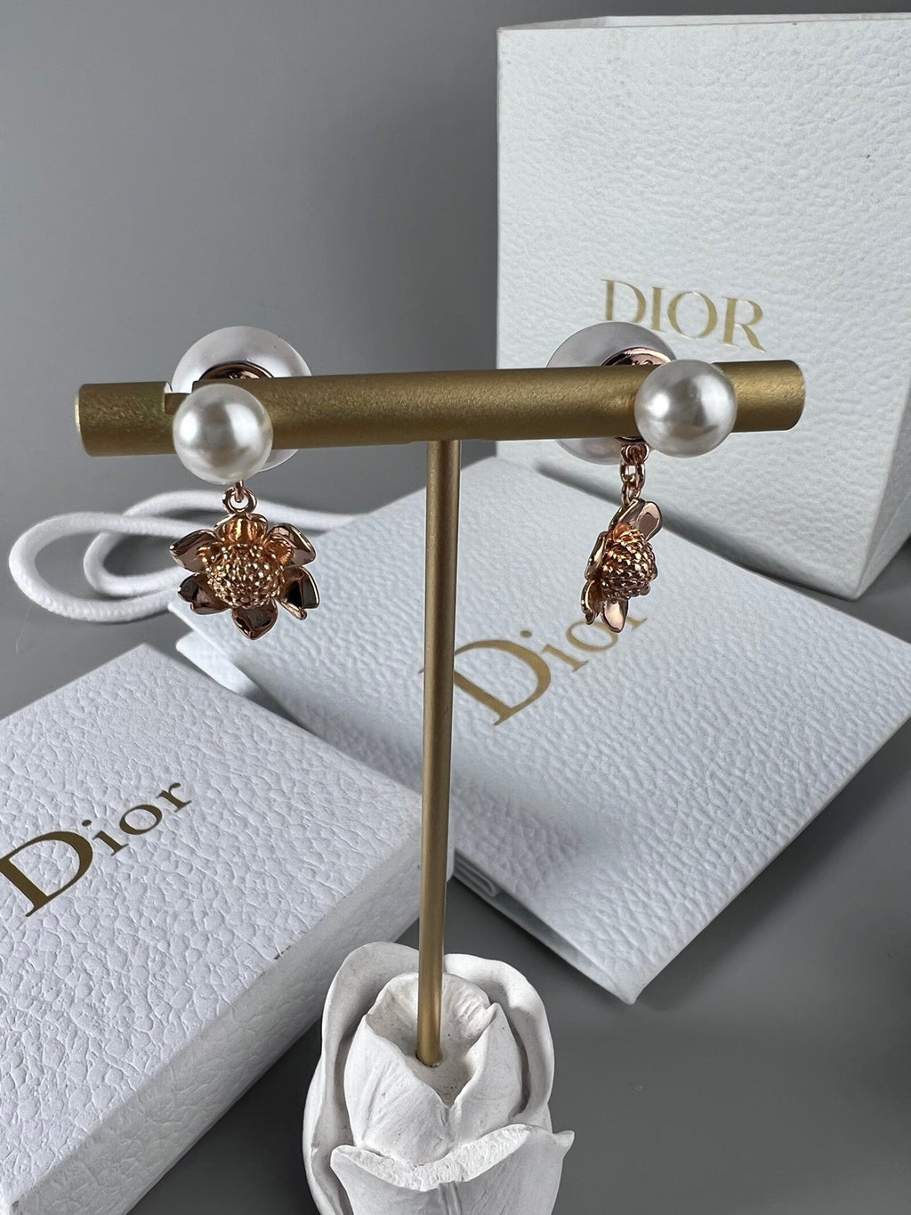 Dior Vintage Flower Pearl Earrings