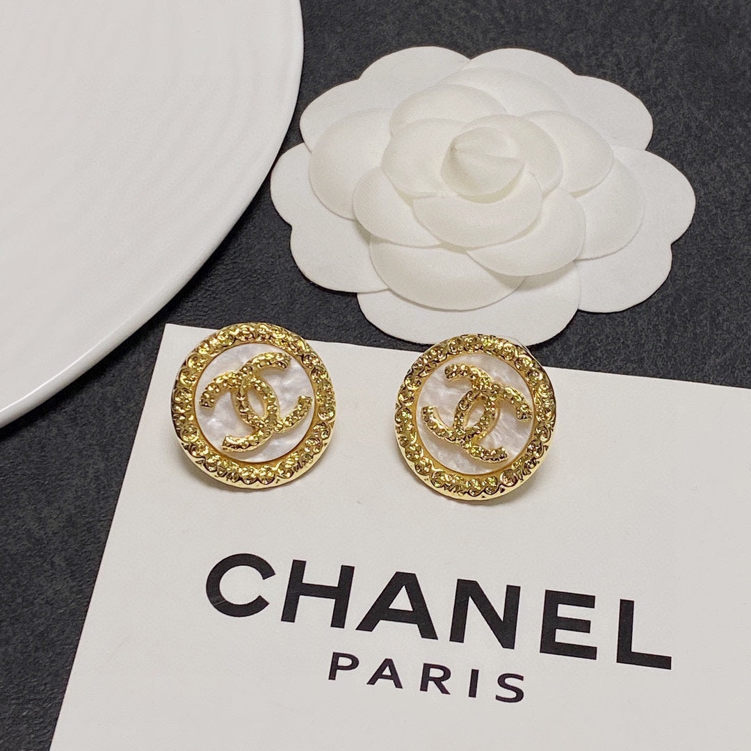 Chanel Crystal Earrings - 3 cm Height - 18K Yellow Gold