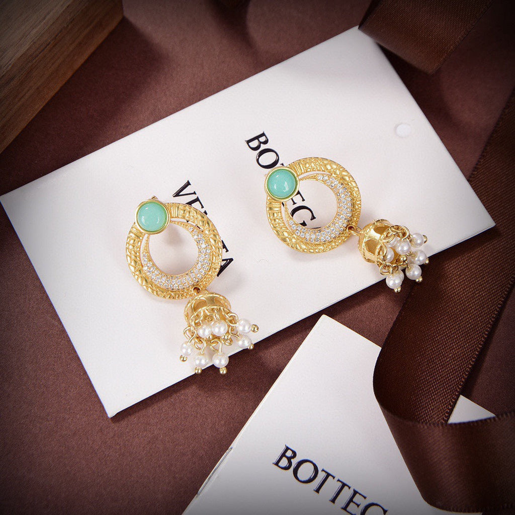 Bvlgari Circle Diamond Earrings - 18K Yellow Gold