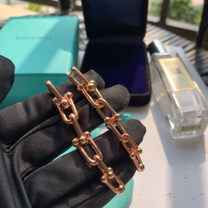 Tiffany HardWear Graduated Link Earrings - 18K Gold
