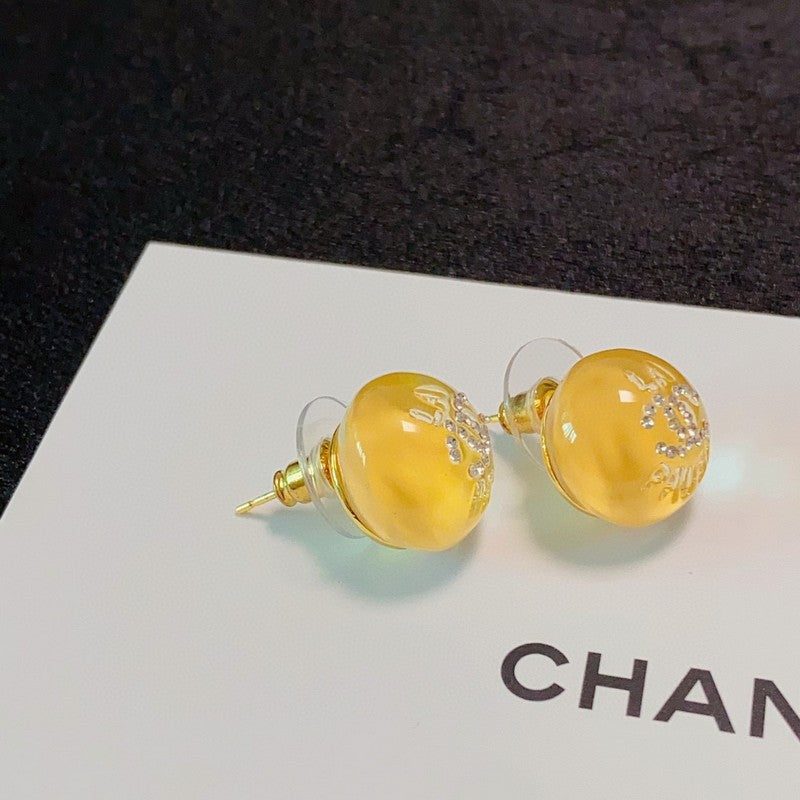 Chanel Yellow Round Earrings - 18K Yellow Gold