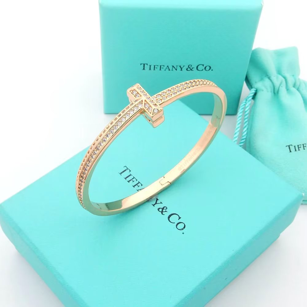 T1 Wide Diamond Bangle Bracelet - 18K Gold