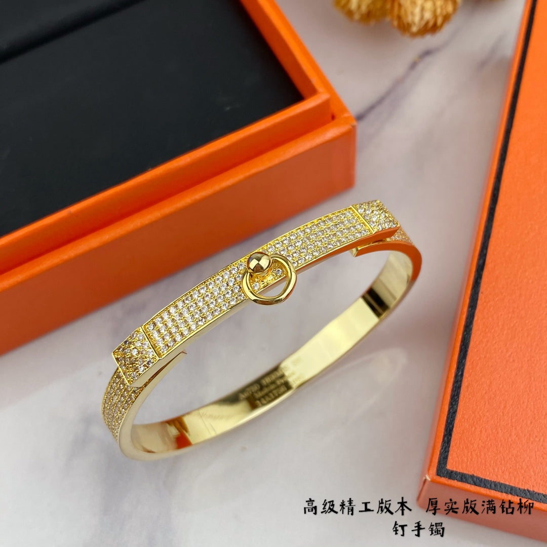 Hermes Collier De Chien Diamond Bracelet - 18K Gold