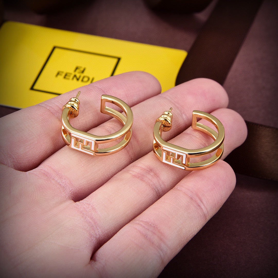 Fendi Forever Oval Earrings - 18K Yellow Gold