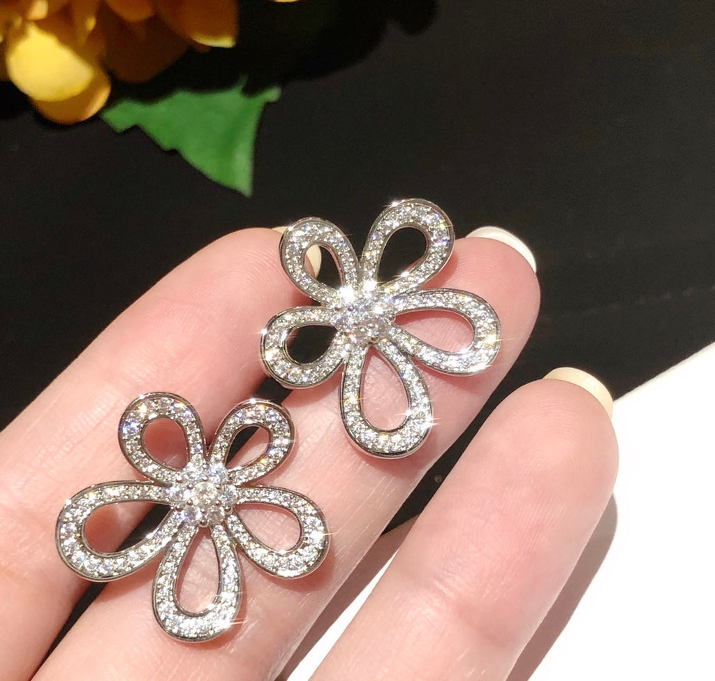 Flowerlace Earrings - 18K White Gold