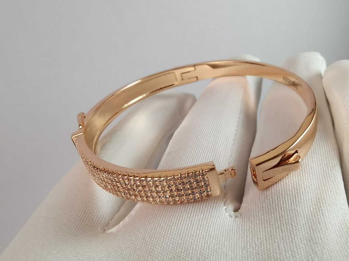 Hermes Kelly Diamond Vintage Bracelet - 18K Gold