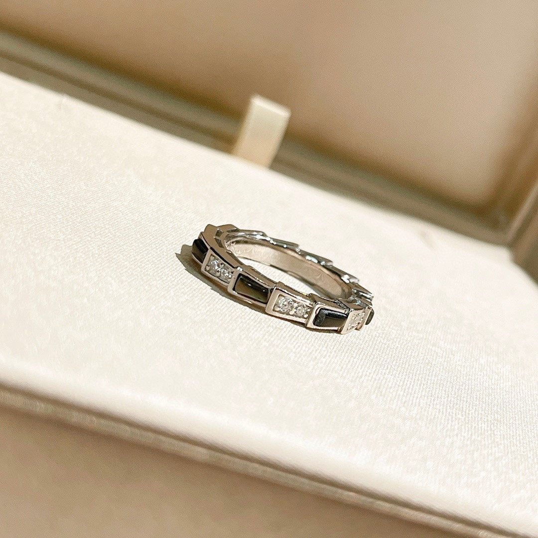 Bvlgari Serpenti Viper Malachite Ring - 18K White Gold