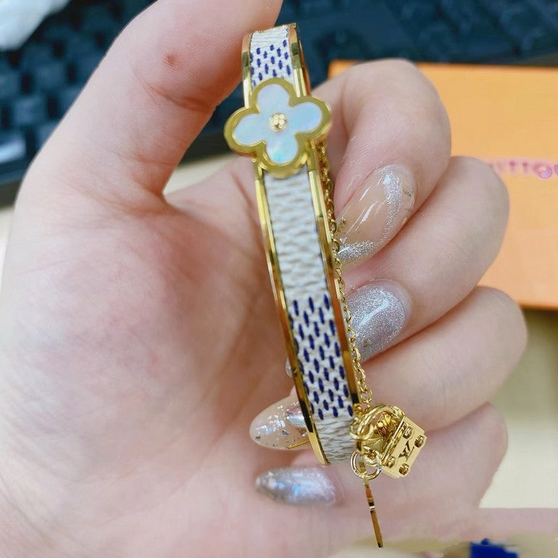Louis Vuitton Blooming Bracelet